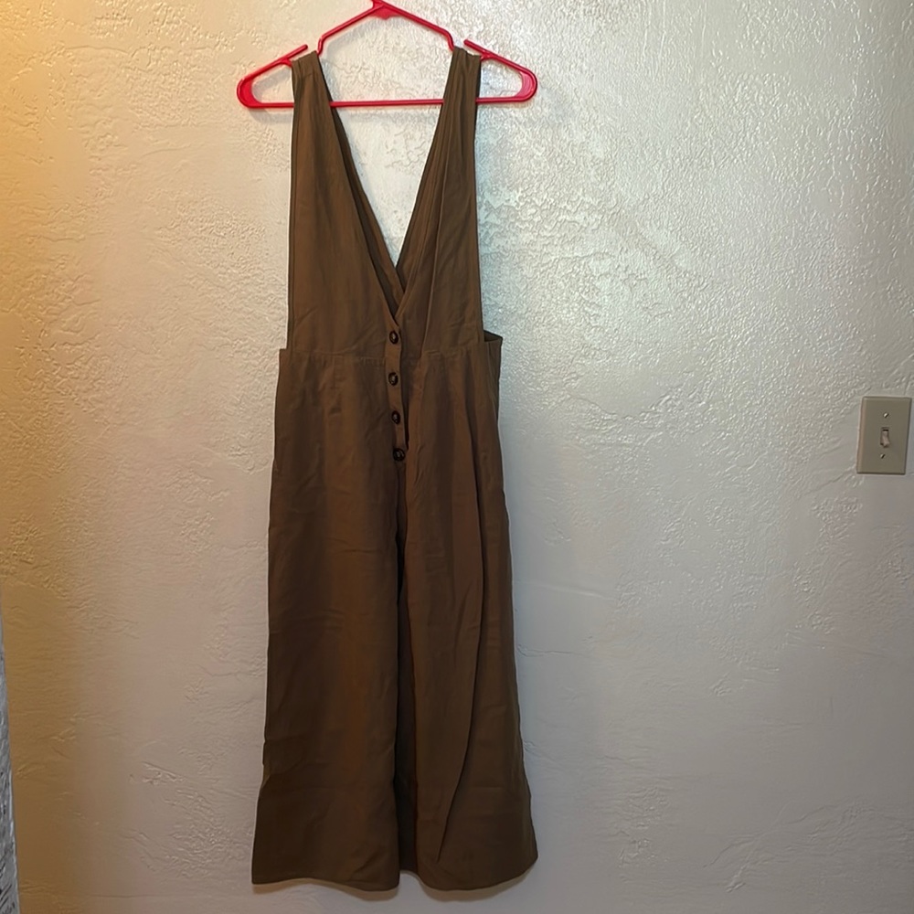 Wide leg jumpsuit